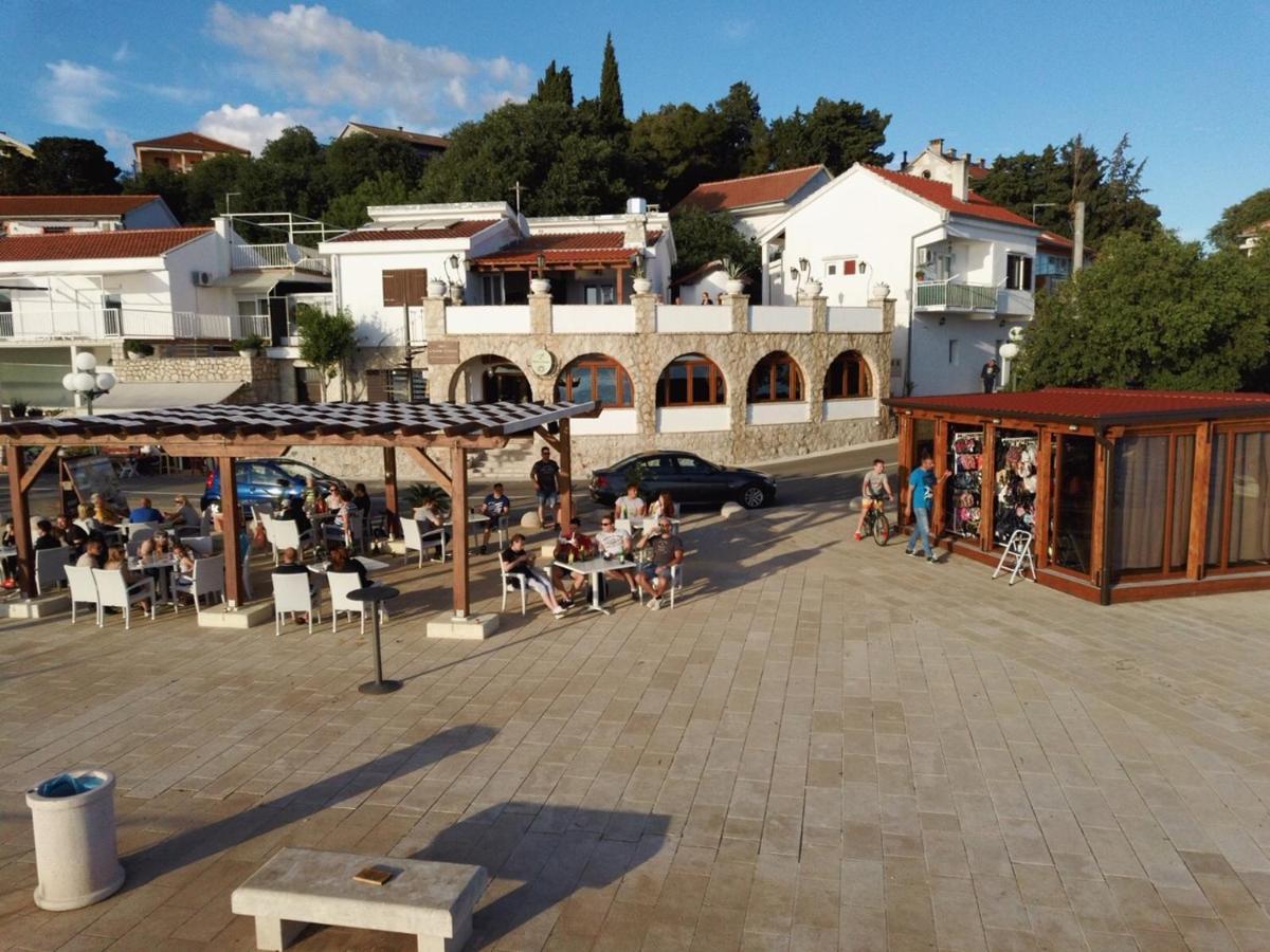 Apartmani Most Maslenica Exterior photo